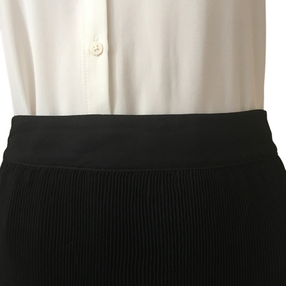 WHBM Chiffon Skirt Black and White Ombre Frilly Accordion Pleating Colour Block - Picture 9 of 14